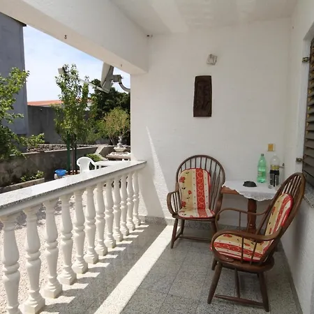 公寓 With A Parking Space Starigrad, Paklenica - 6566 *