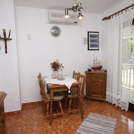 With A Parking Space Starigrad, Paklenica - 6566 Appartement Starigrad Paklenica