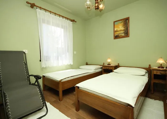 公寓 With A Parking Space Starigrad, Paklenica - 6566 *