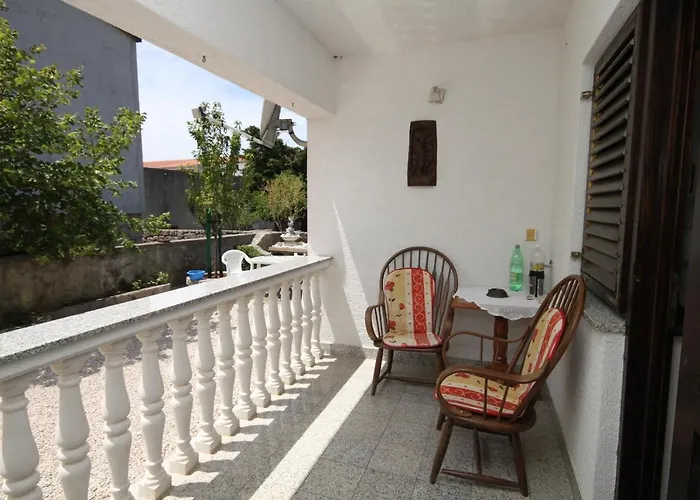 公寓 With A Parking Space Starigrad, Paklenica - 6566 *