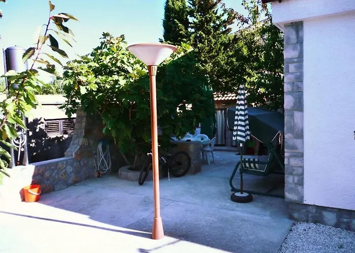 With A Parking Space Starigrad, Paklenica - 6566 * スタリグラード
